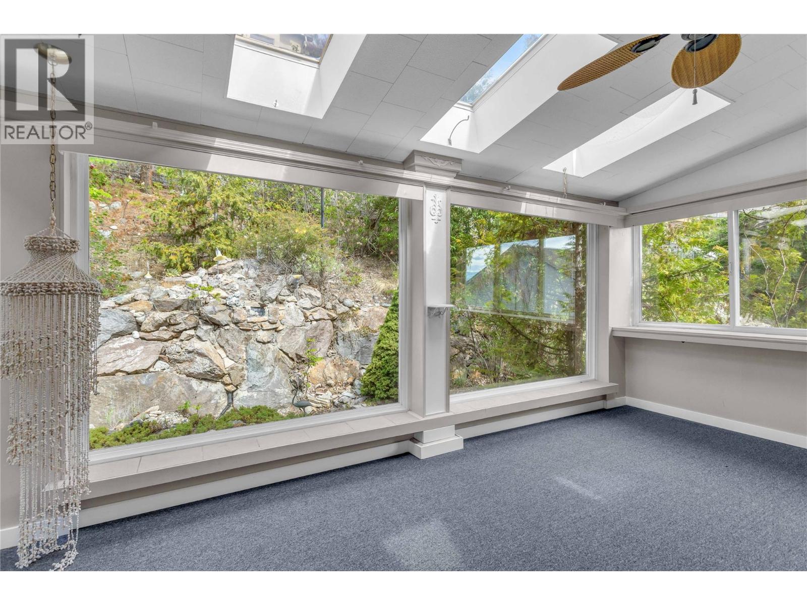 5220 Sutherland Road - 19
