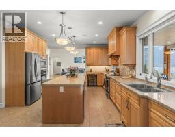 5694 Trans Canada Highway Nw, Salmon Arm, BC V1E3A2 Photo 39