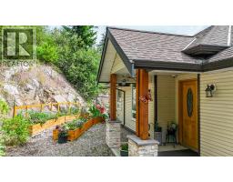 5pc Ensuite bath - 5694 Trans Canada Highway Nw, Salmon Arm, BC V1E3A2 Photo 14