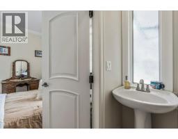 5694 Trans Canada Highway Nw, Salmon Arm, BC V1E3A2 Photo 49