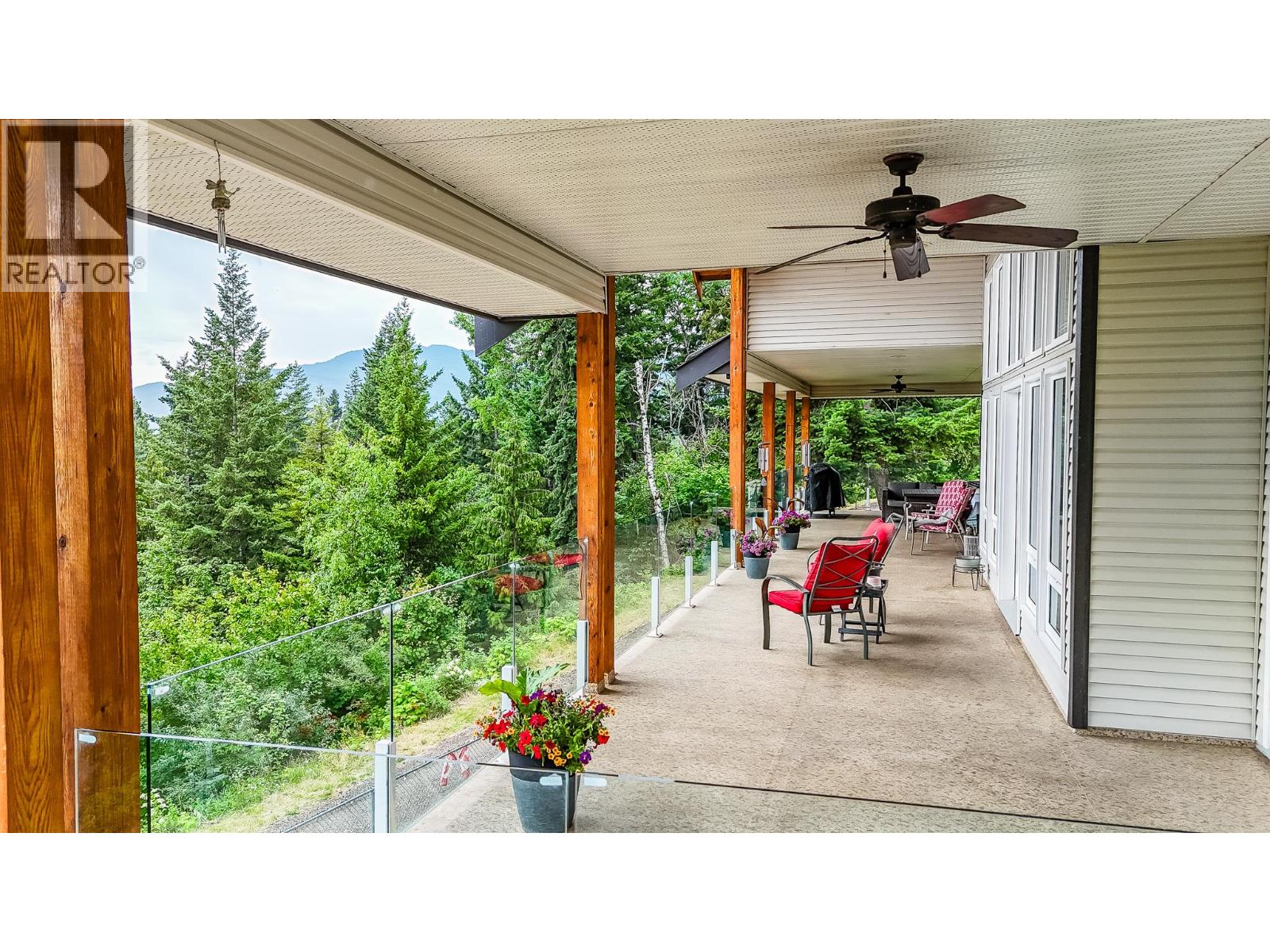5694 Trans Canada Highway NW - 17