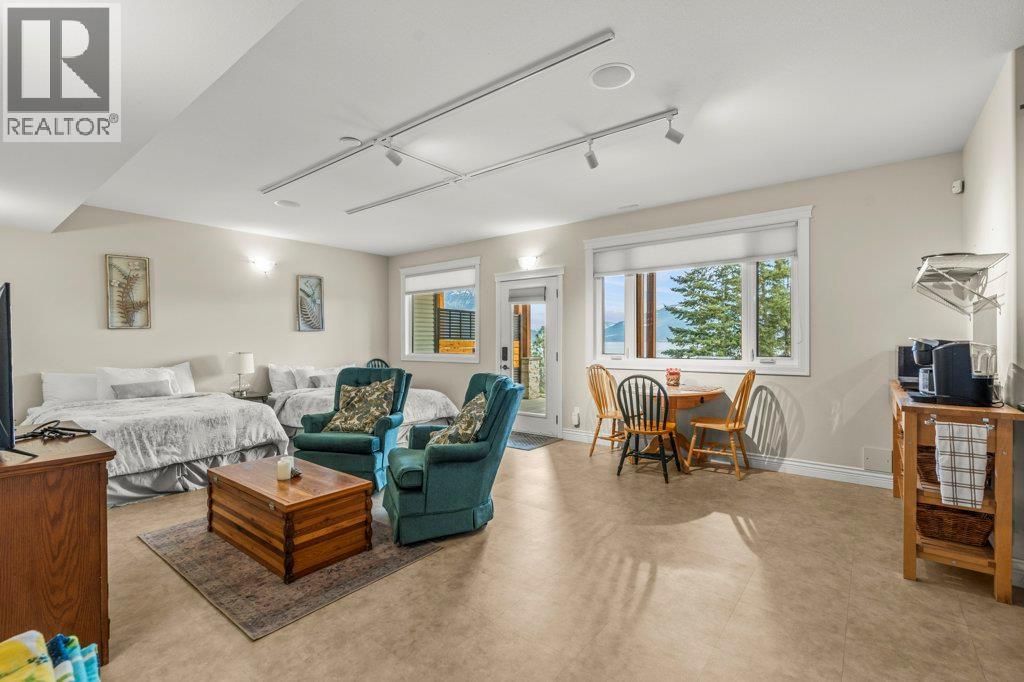 5694 Trans Canada Highway NW - 55