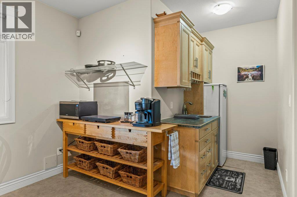 5694 Trans Canada Highway NW - 58