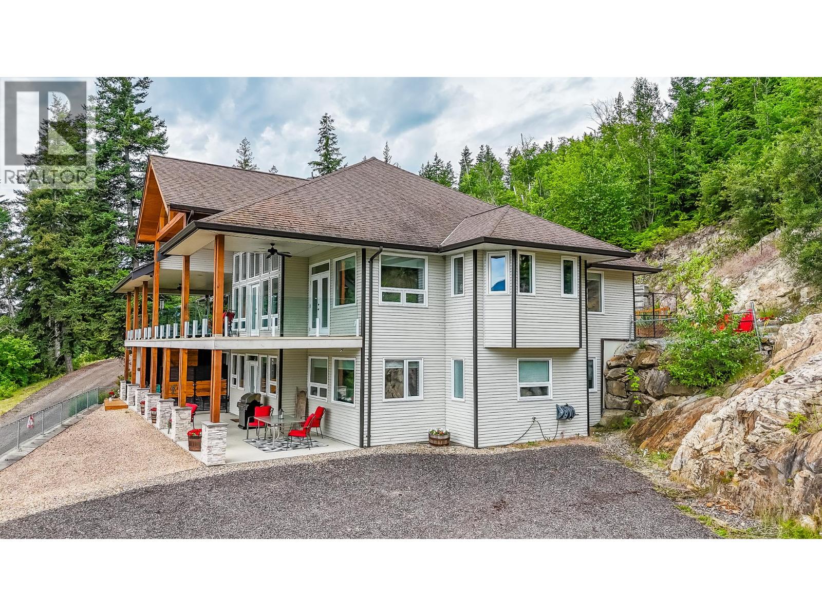 5694 Trans Canada Highway NW - 5
