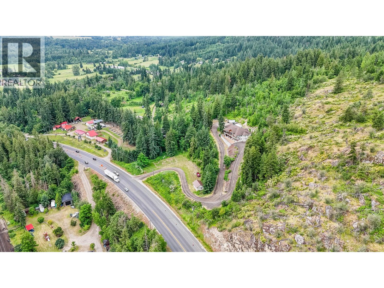 5694 Trans Canada Highway NW - 19