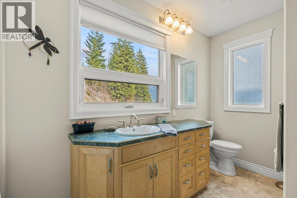 5694 Trans Canada Highway NW - 76