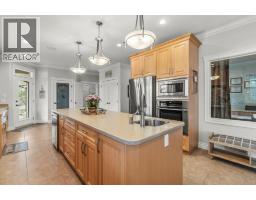 5694 Trans Canada Highway Nw, Salmon Arm, BC V1E3A2 Photo 36