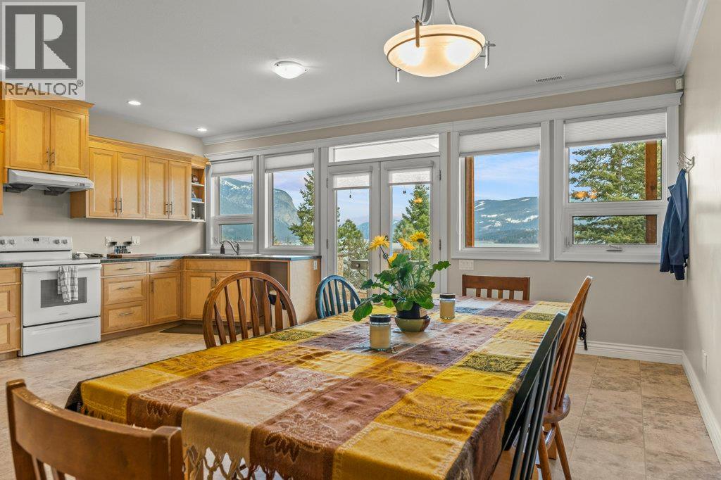 5694 Trans Canada Highway NW - 66