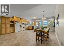 5694 Trans Canada Highway Nw, Salmon Arm, BC V1E3A2 Photo 65