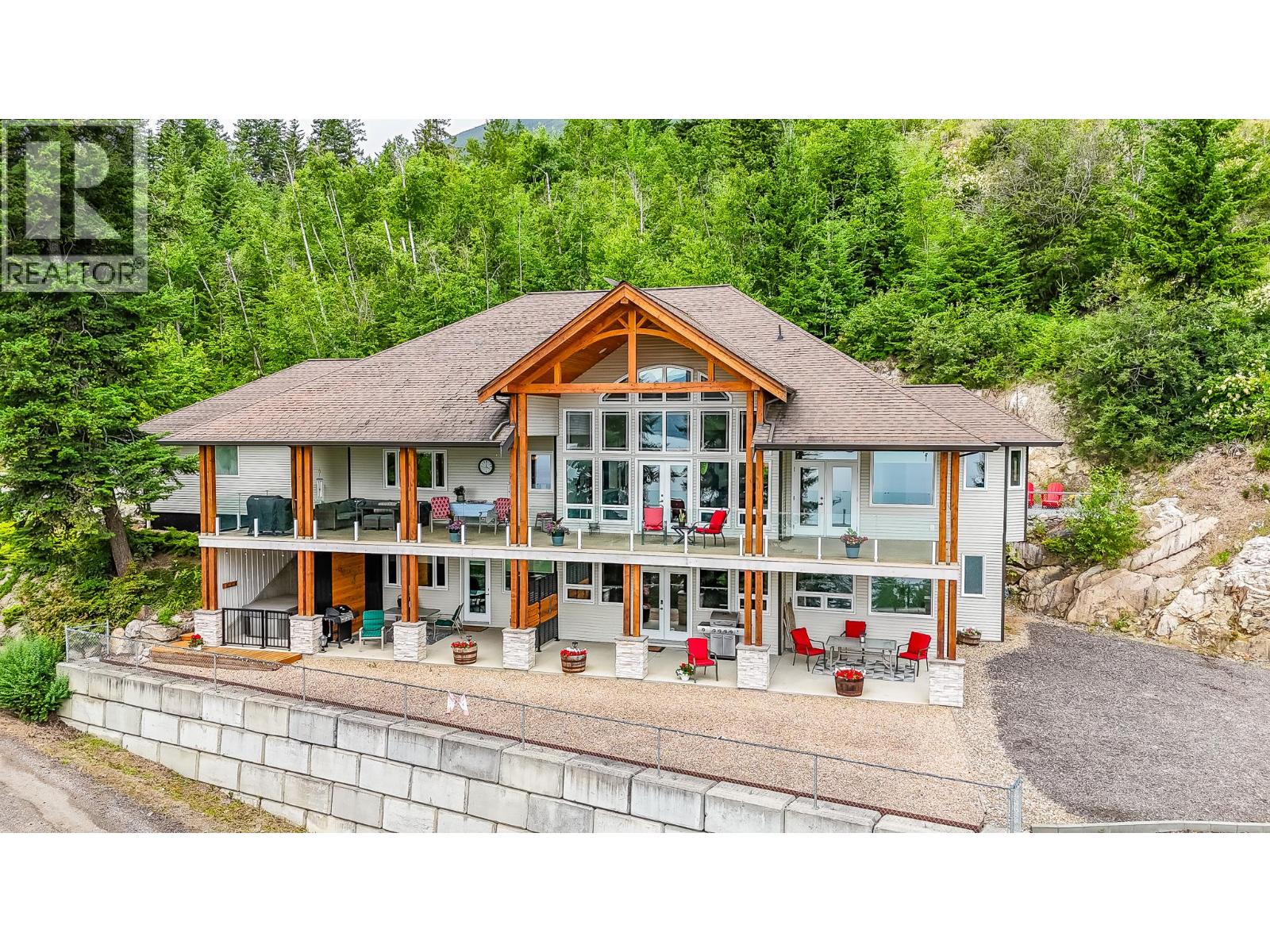5694 Trans Canada Highway NW - 1