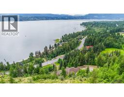 Living room - 5694 Trans Canada Highway Nw, Salmon Arm, BC V1E3A2 Photo 21