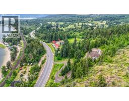 Kitchen - 5694 Trans Canada Highway Nw, Salmon Arm, BC V1E3A2 Photo 20