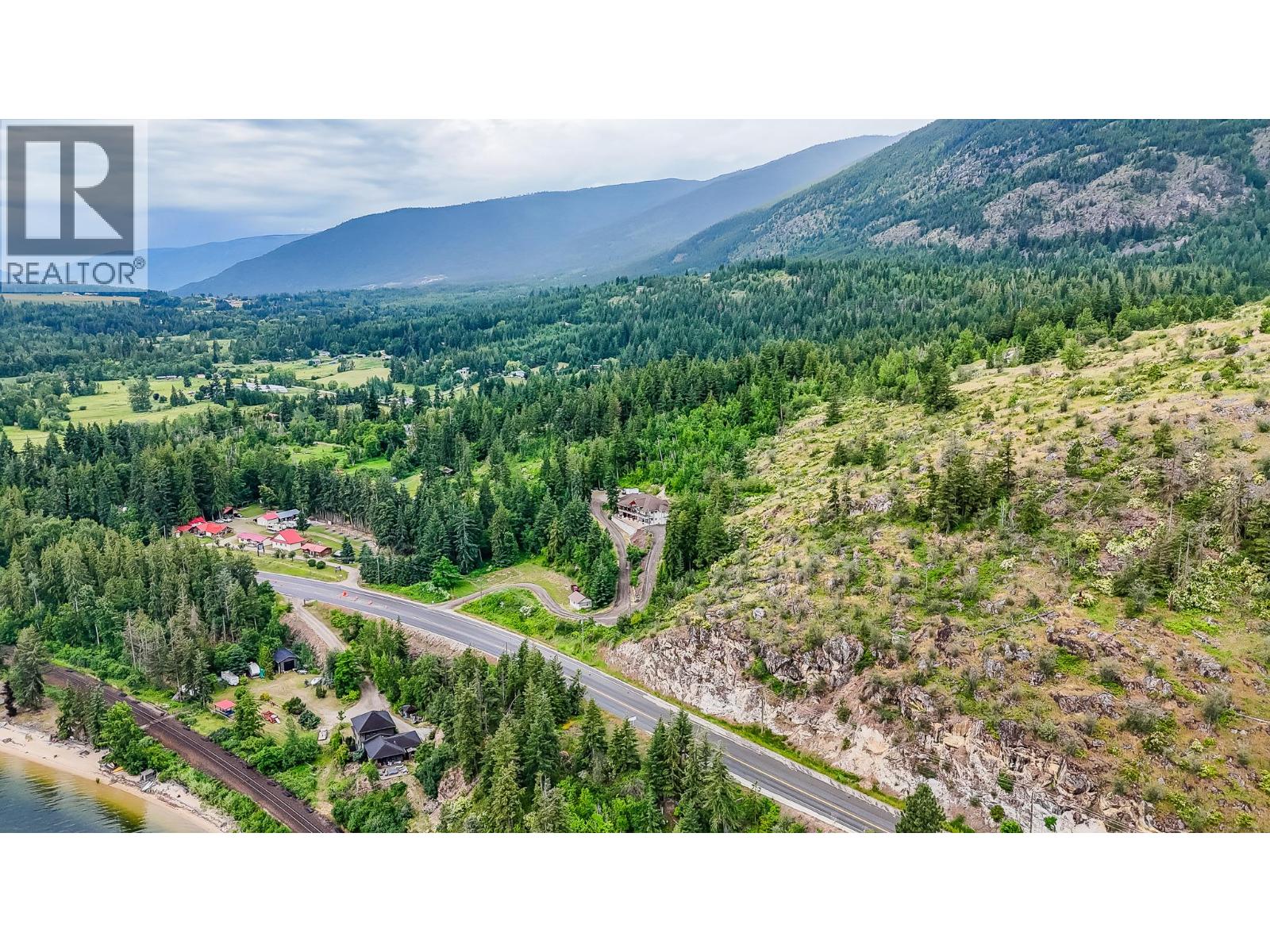 5694 Trans Canada Highway NW - 23
