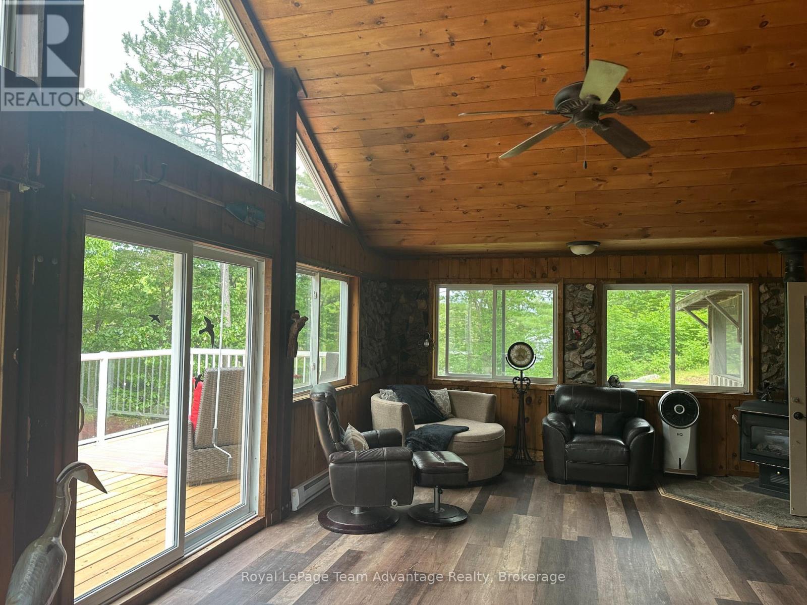 19 ALLAN CRESCENT - 18