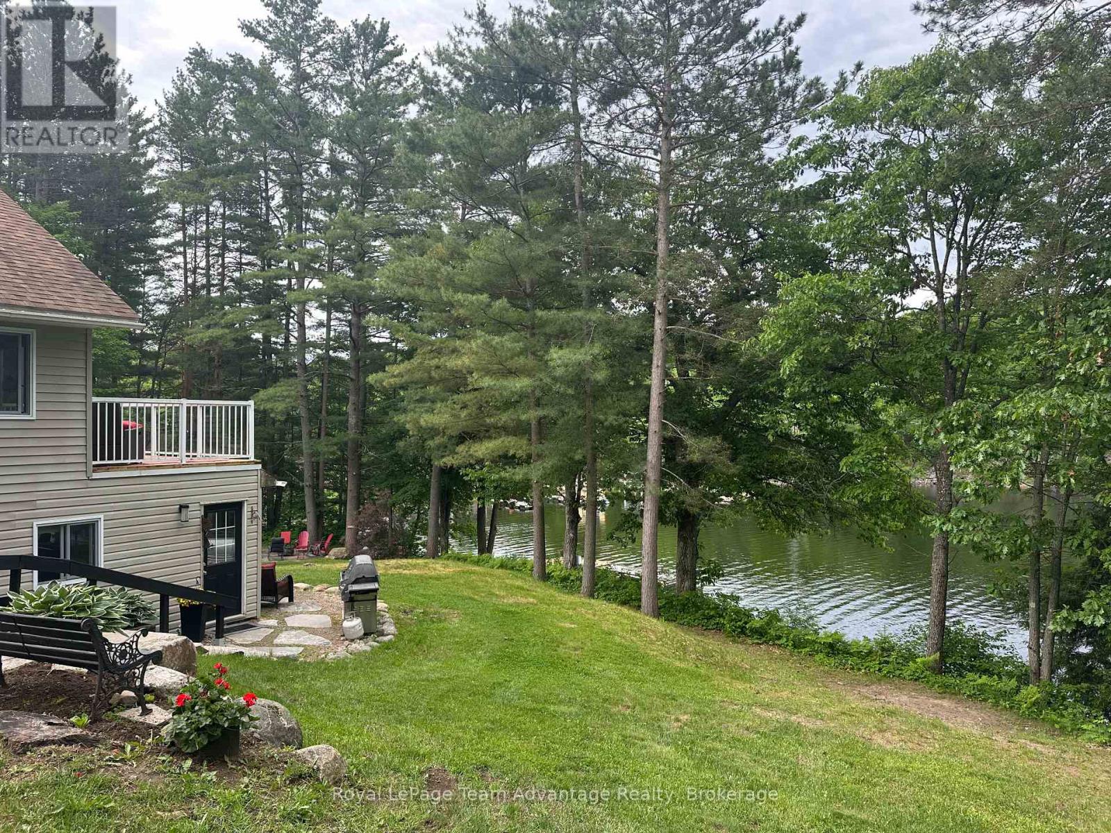 19 ALLAN CRESCENT - 47