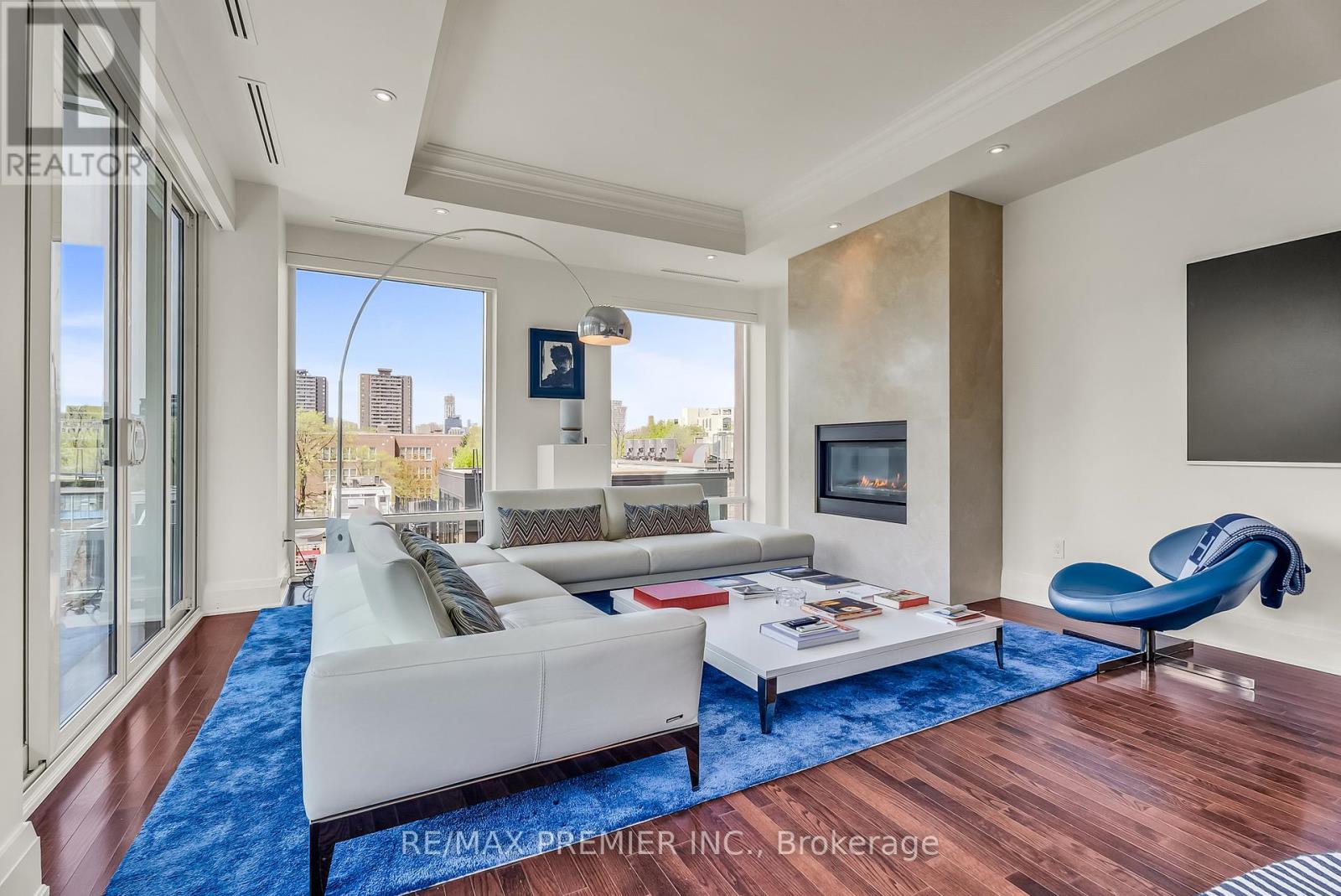 #502 80 YORKVILLE AVENUE - 11