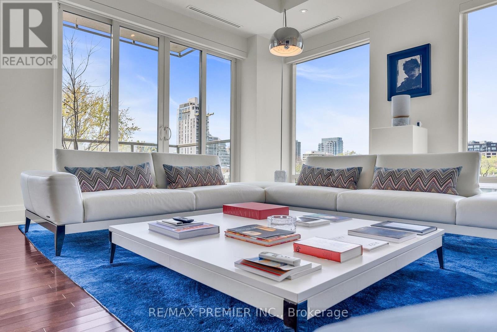 #502 80 YORKVILLE AVENUE - 16
