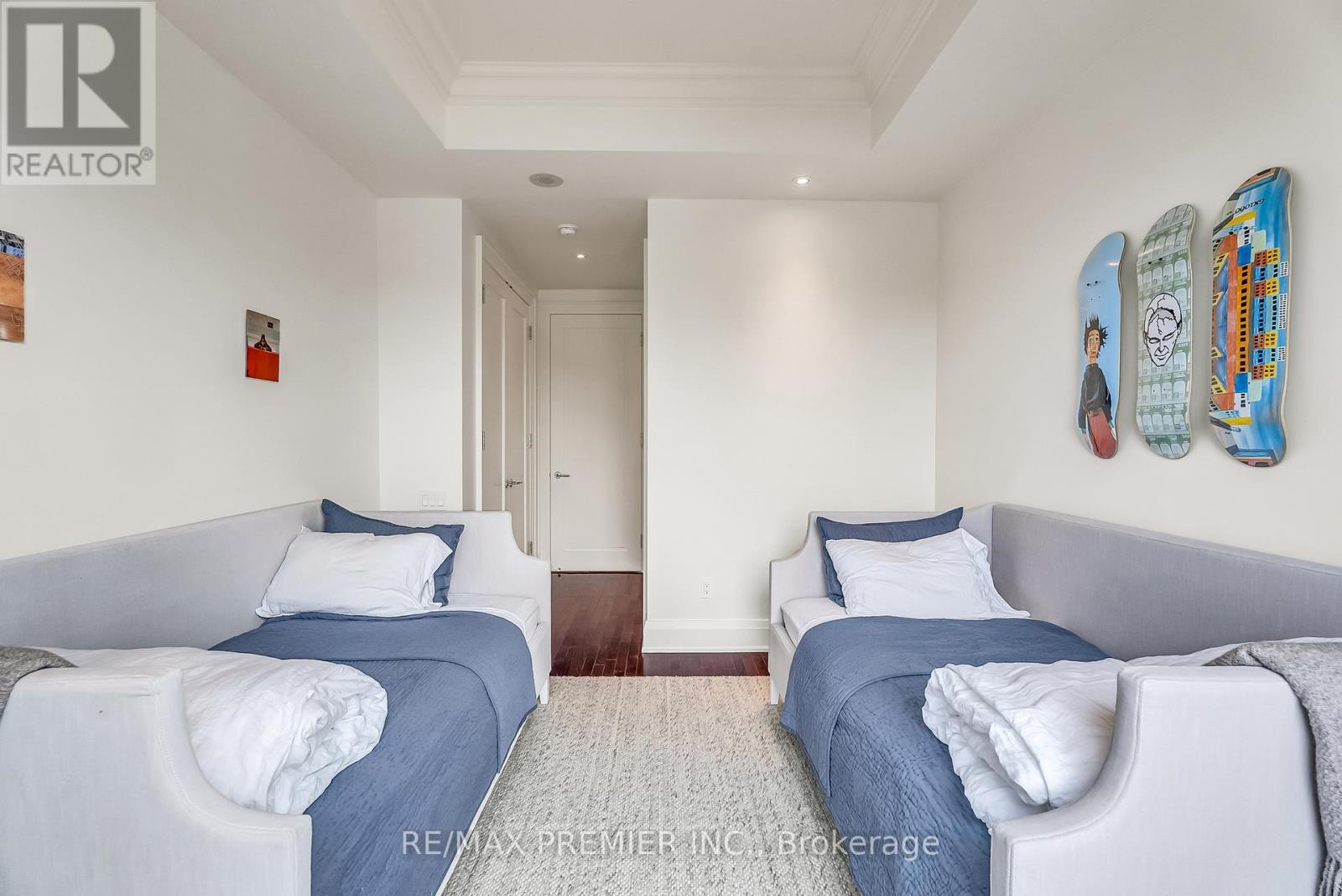#502 80 YORKVILLE AVENUE - 37