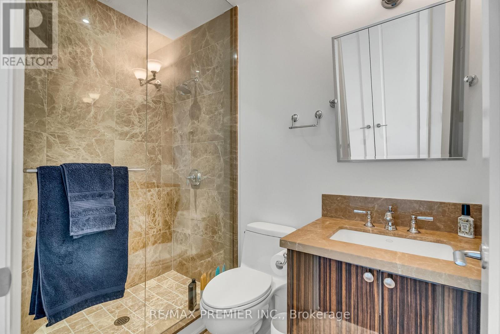 #502 80 YORKVILLE AVENUE - 38