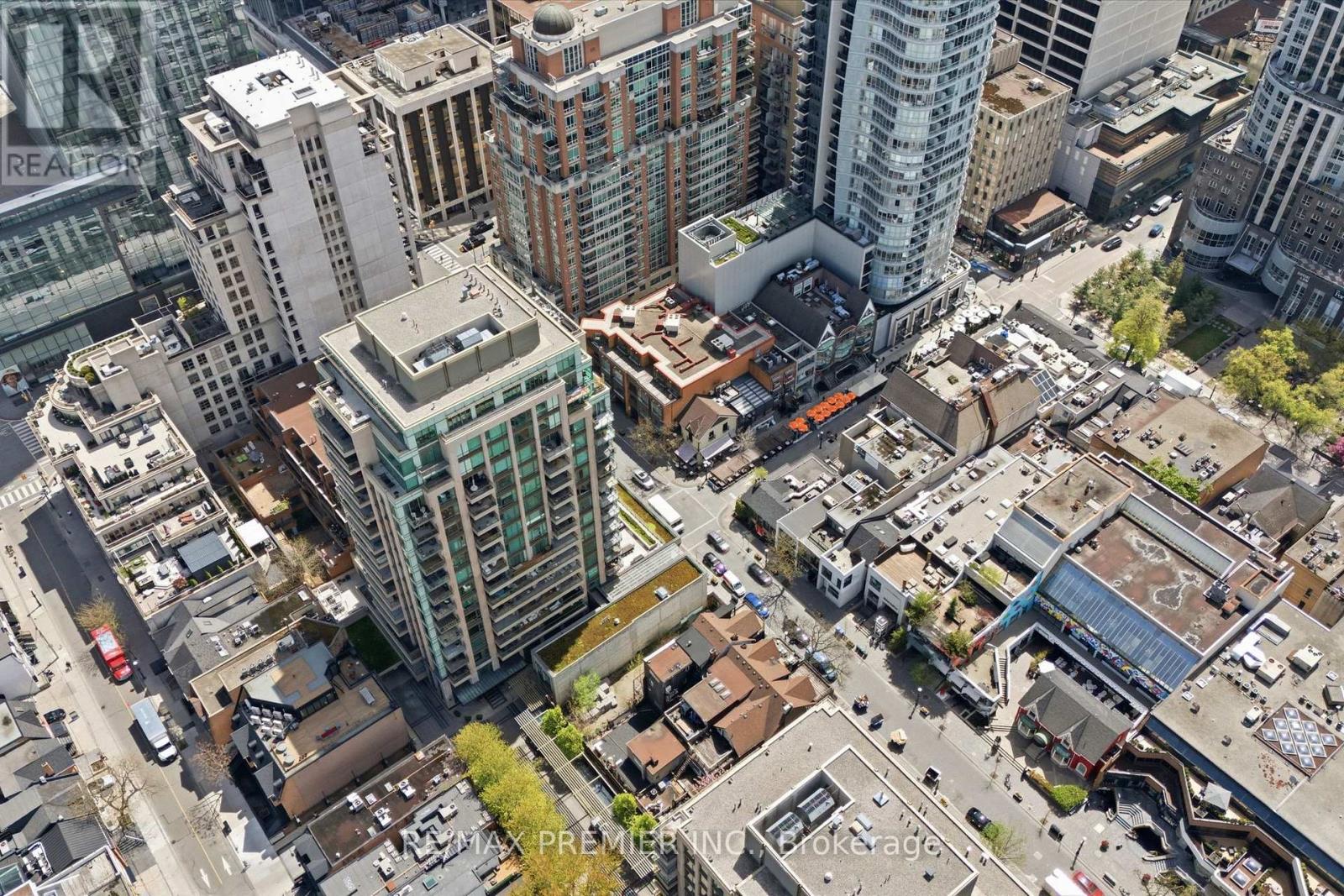 #502 80 YORKVILLE AVENUE - 47