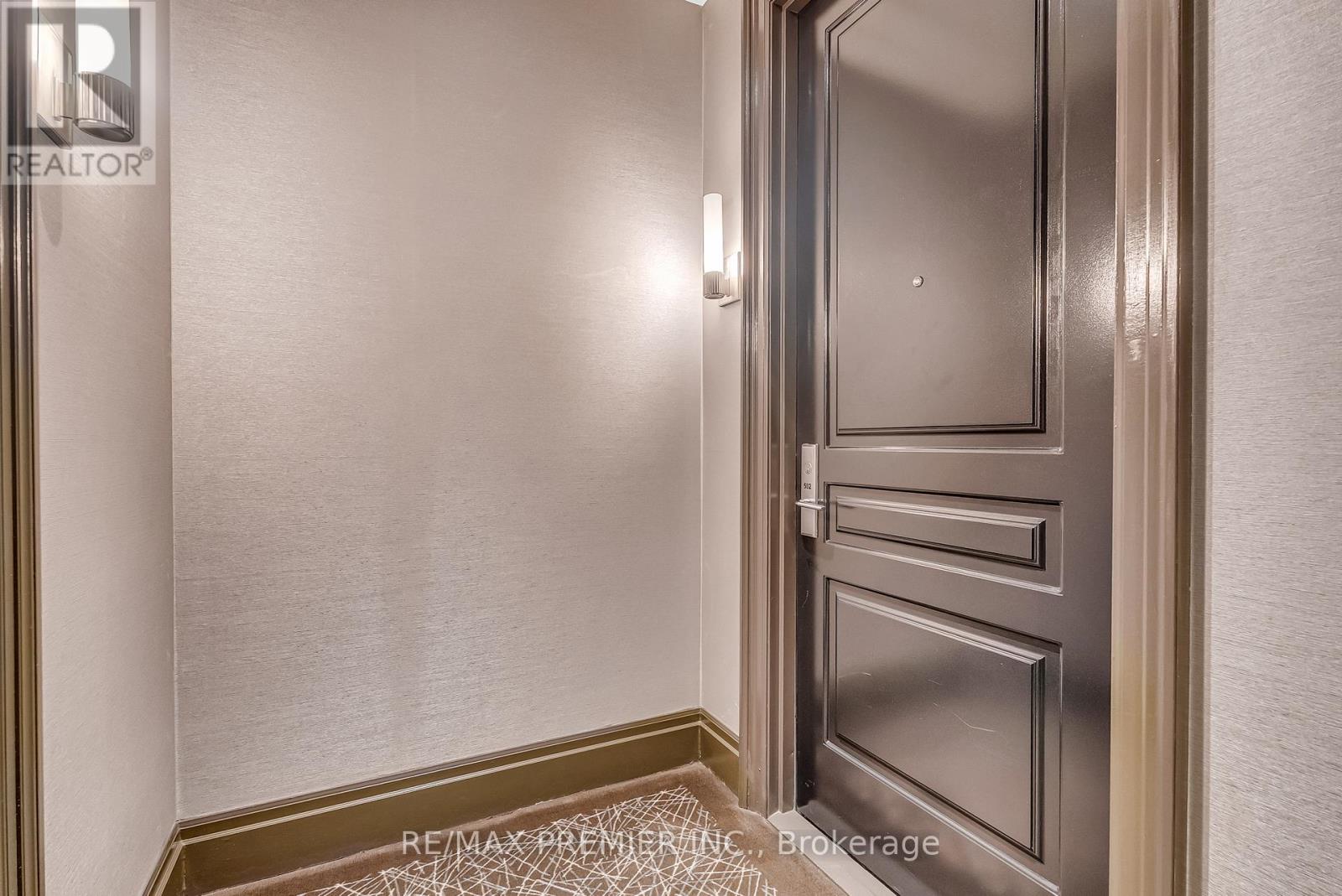 #502 80 YORKVILLE AVENUE - 6