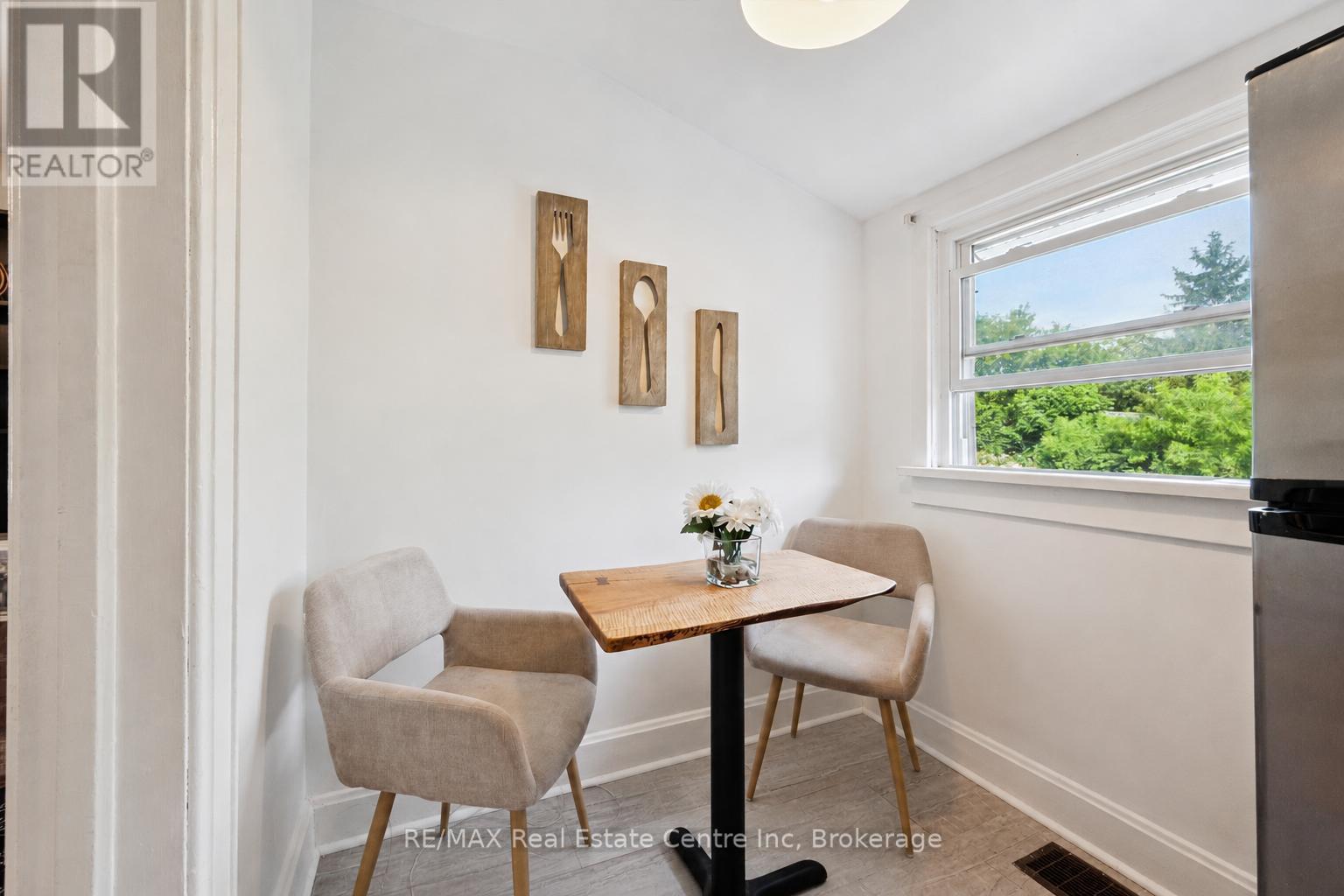 314 PAISLEY ROAD - 21
