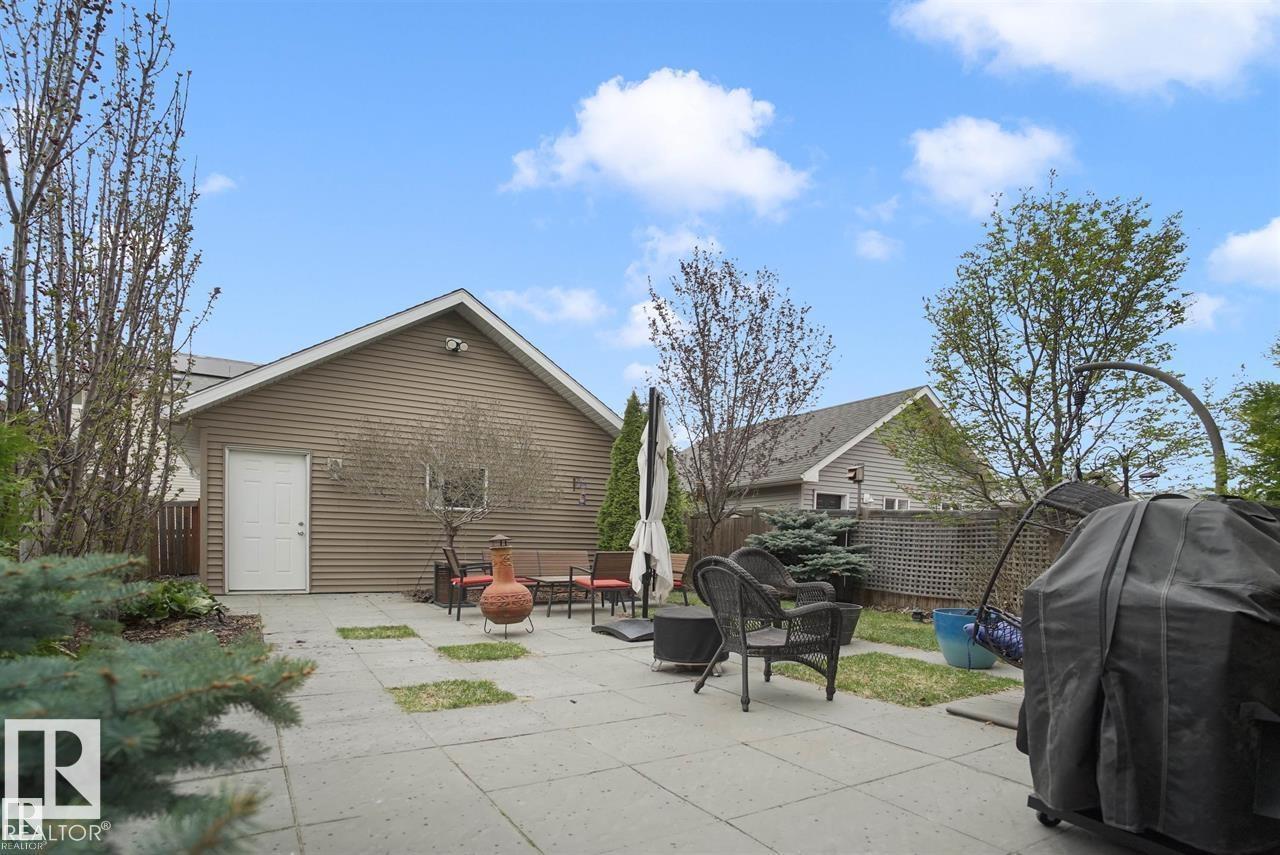 2028 74 ST SW — photo 49