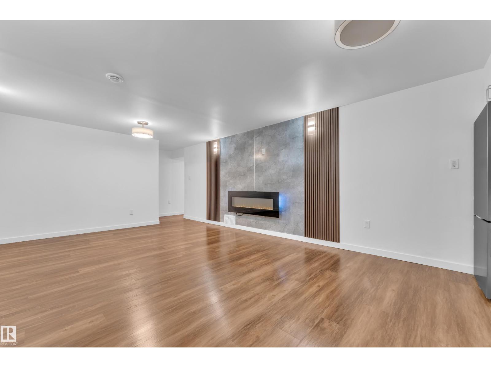 8104 135 AV NW - 22