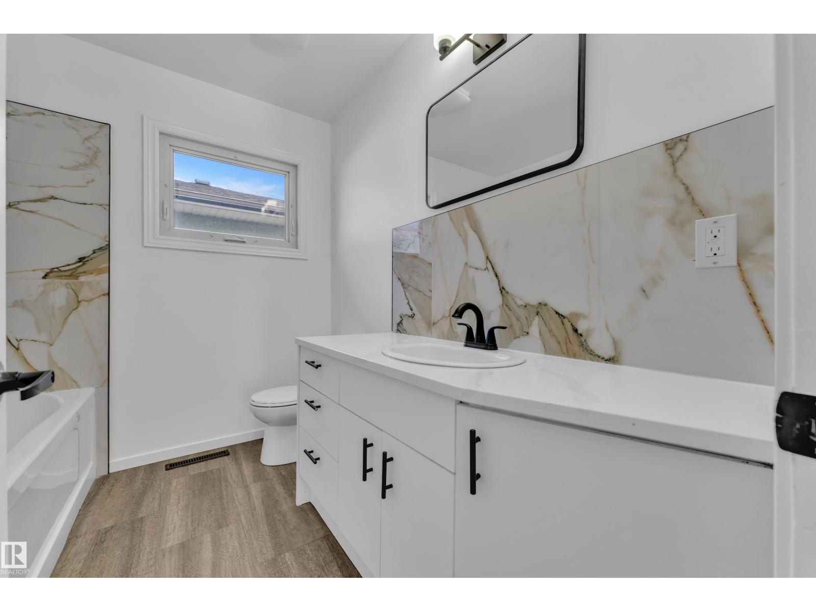 8104 135 AV NW - 34