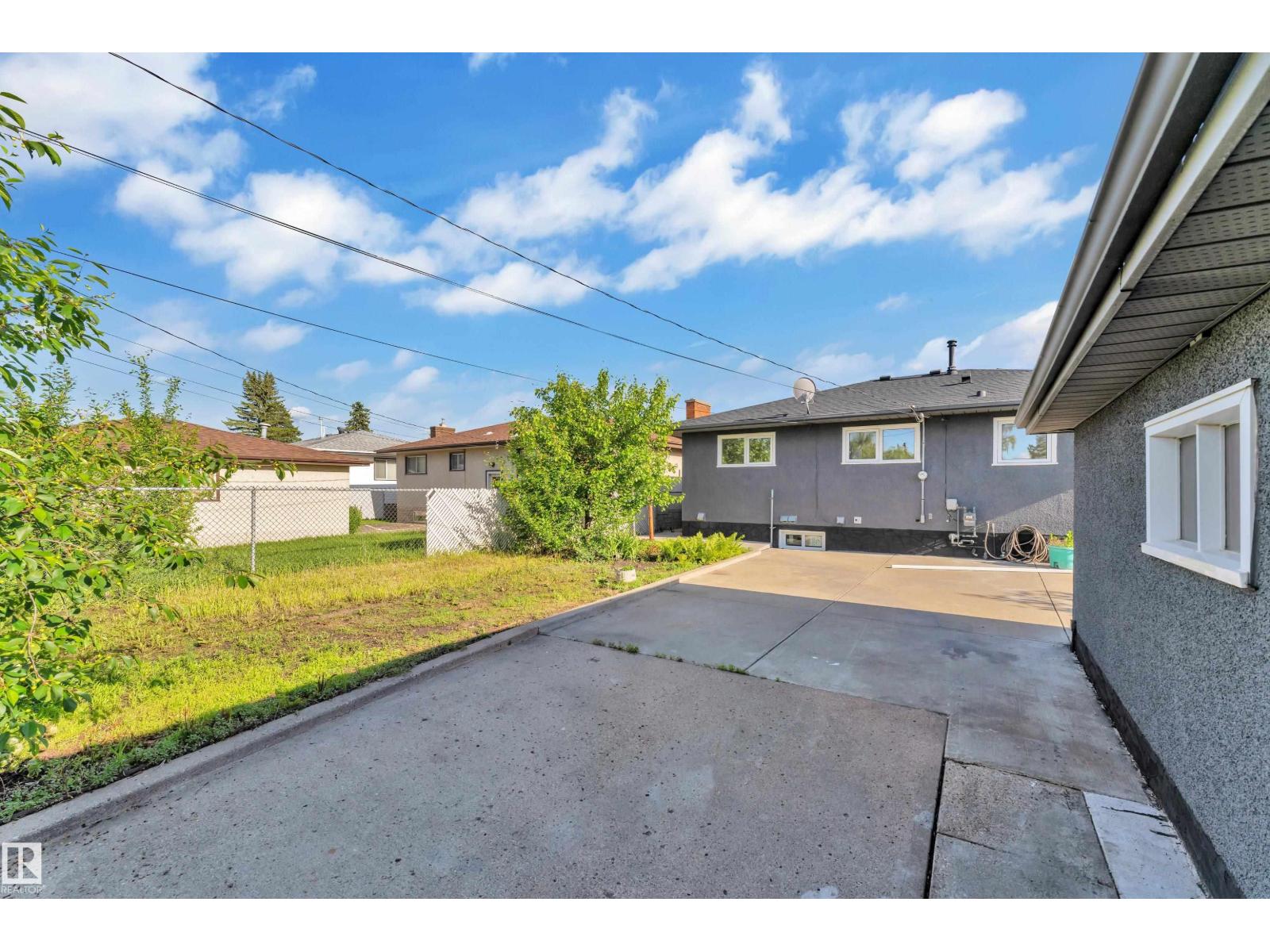 8104 135 AV NW - 37