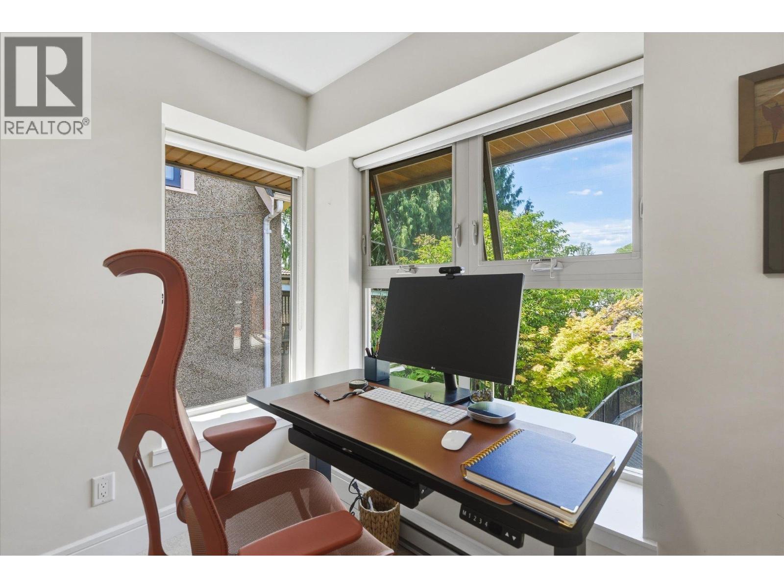 1181 E 19TH AVENUE, Vancouver