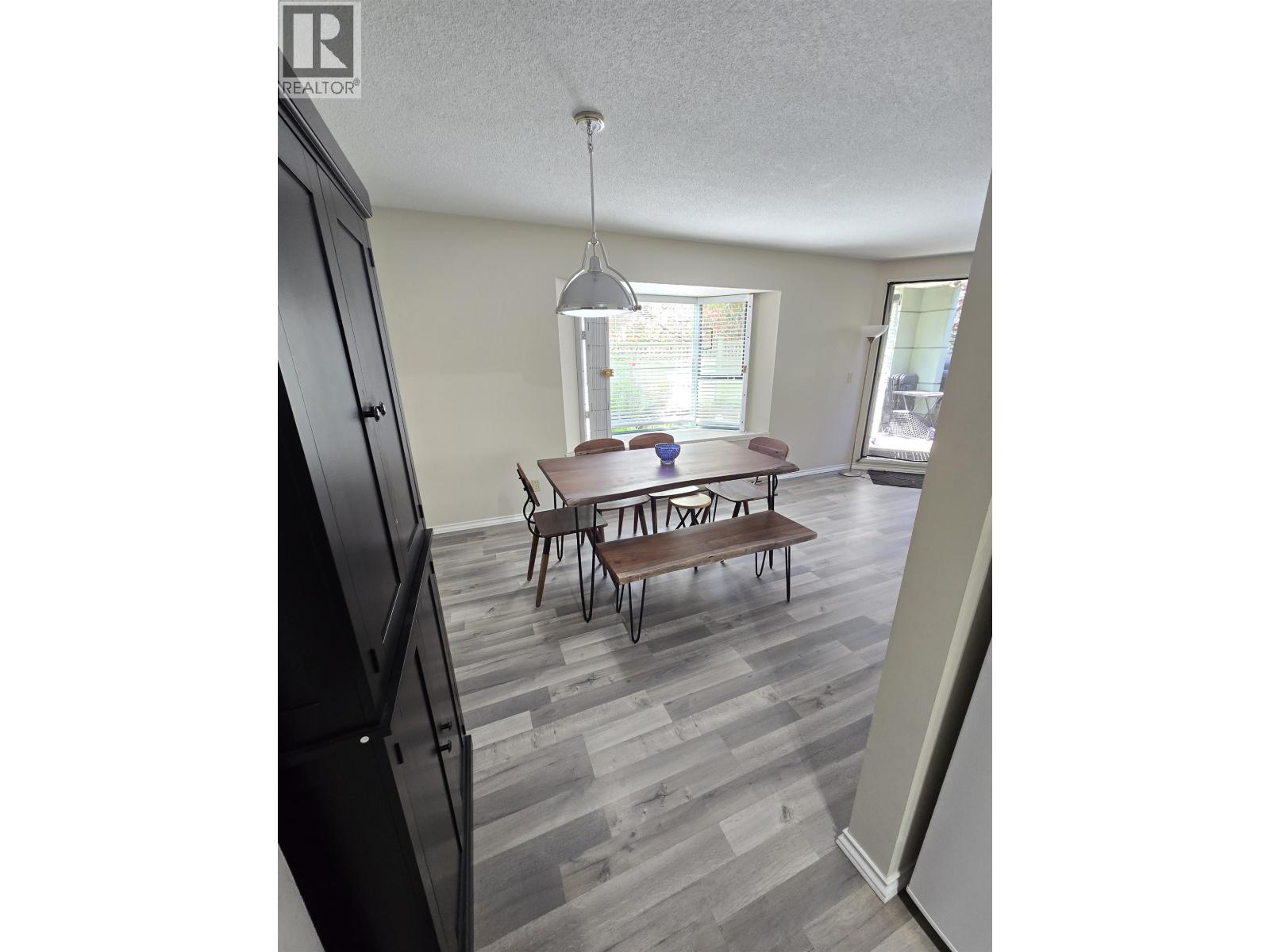 109 5250 VICTORY STREET, Burnaby