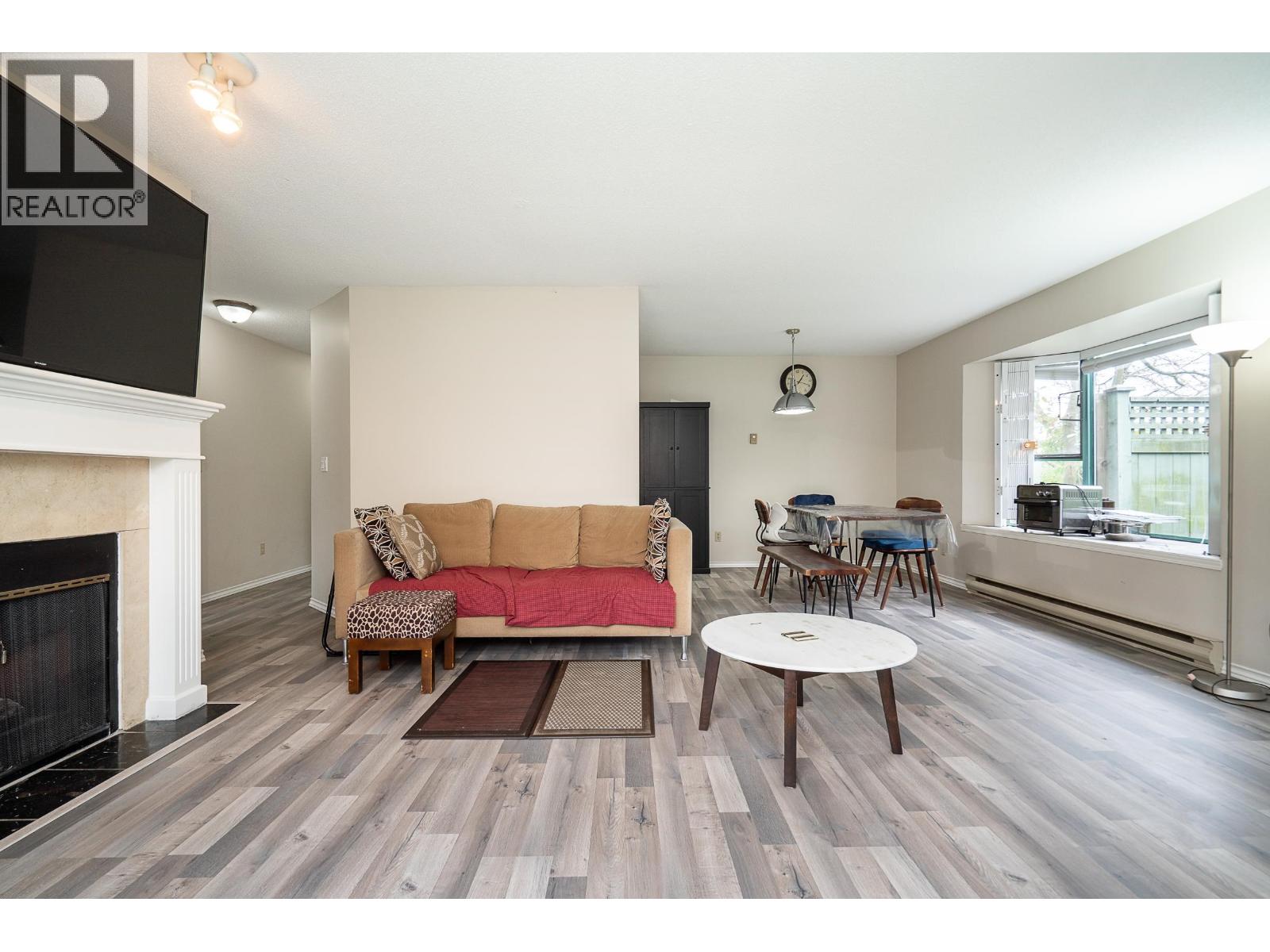 109 5250 VICTORY STREET, Burnaby