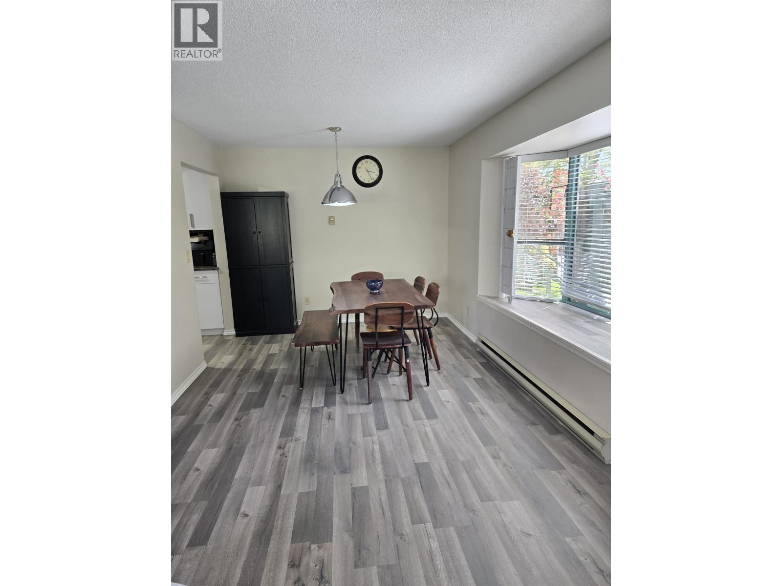 109 5250 VICTORY STREET, Burnaby