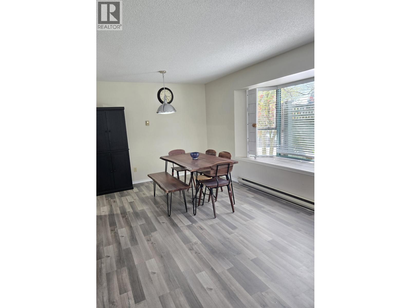 109 5250 VICTORY STREET, Burnaby