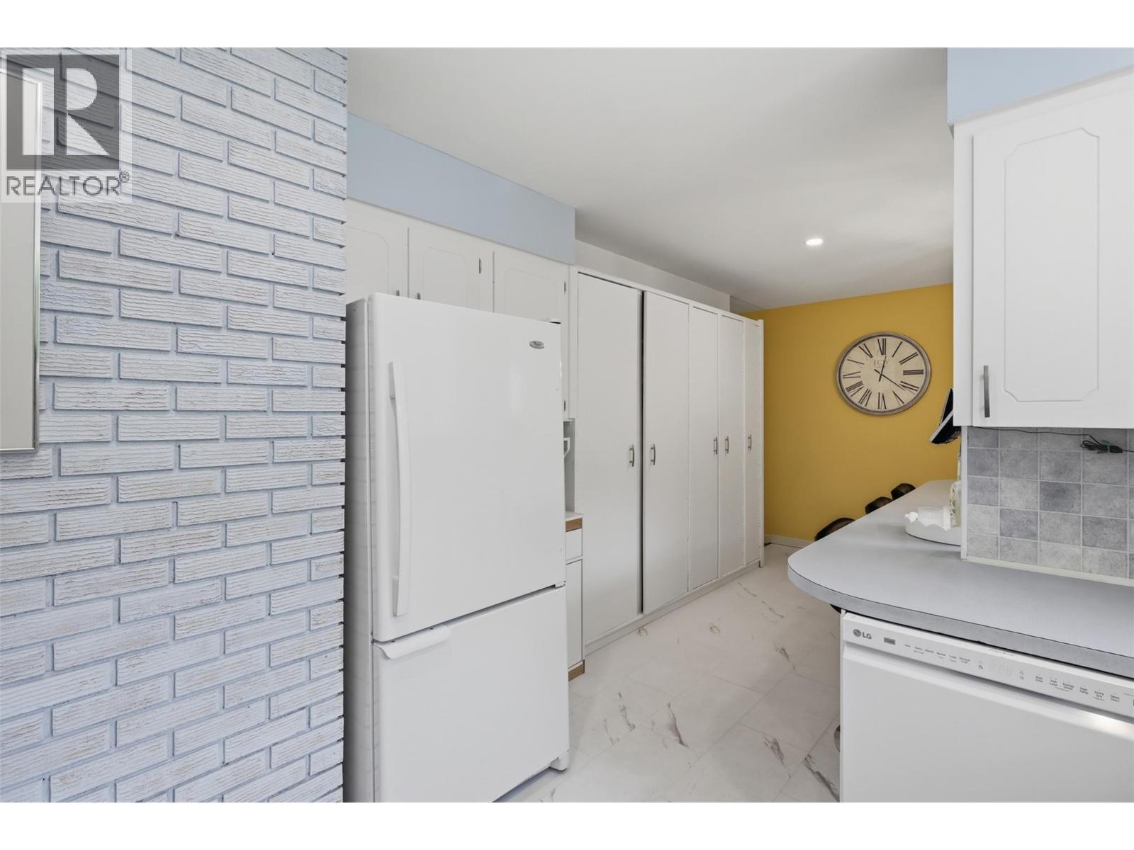 6298 HILLVIEW Drive, Kamloops
