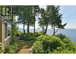 7647 Eureka Place, Halfmoon Bay, BC V7Z1A1 Photo 21