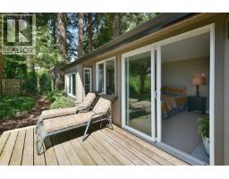7647 Eureka Place, Halfmoon Bay, BC V7Z1A1 Photo 23