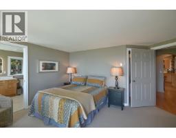 7647 Eureka Place, Halfmoon Bay, BC V7Z1A1 Photo 24