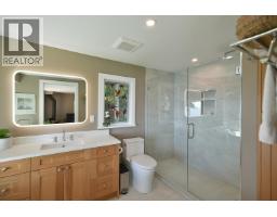 7647 Eureka Place, Halfmoon Bay, BC V7Z1A1 Photo 26