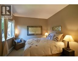7647 Eureka Place, Halfmoon Bay, BC V7Z1A1 Photo 28