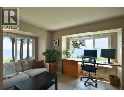 7647 Eureka Place, Halfmoon Bay, BC V7Z1A1 Photo 29