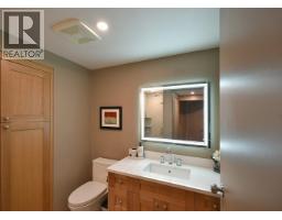 7647 Eureka Place, Halfmoon Bay, BC V7Z1A1 Photo 30