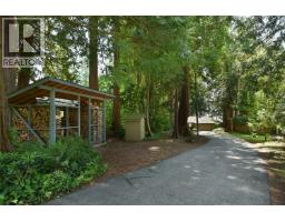 7647 Eureka Place, Halfmoon Bay, BC V7Z1A1 Photo 35