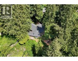 7647 Eureka Place, Halfmoon Bay, BC V7Z1A1 Photo 36