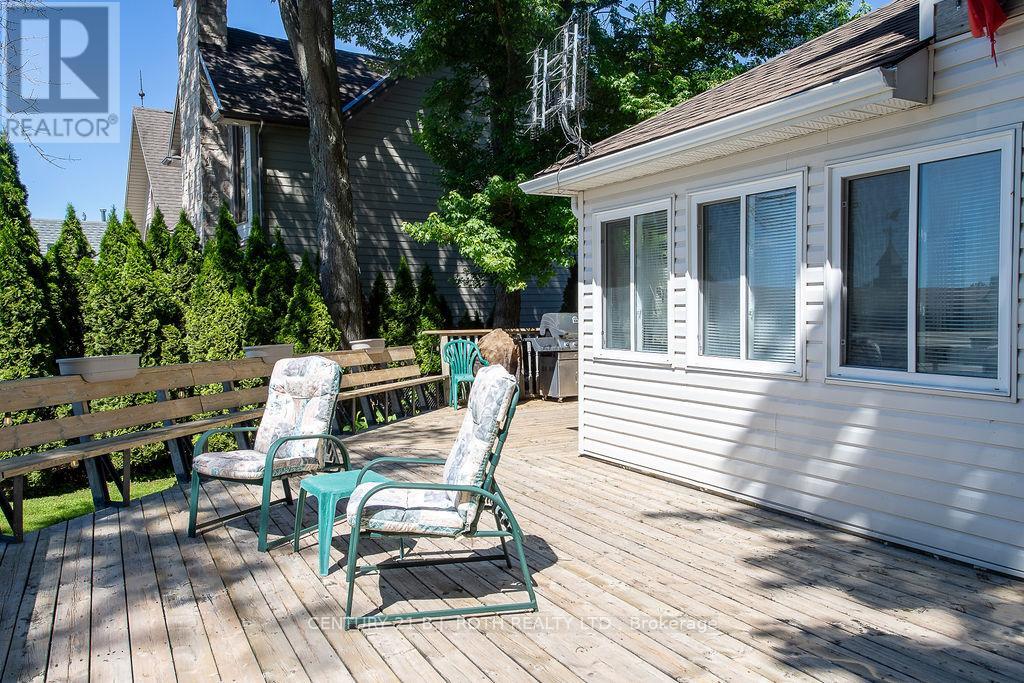 2389 CRYSTAL BEACH ROAD - 14