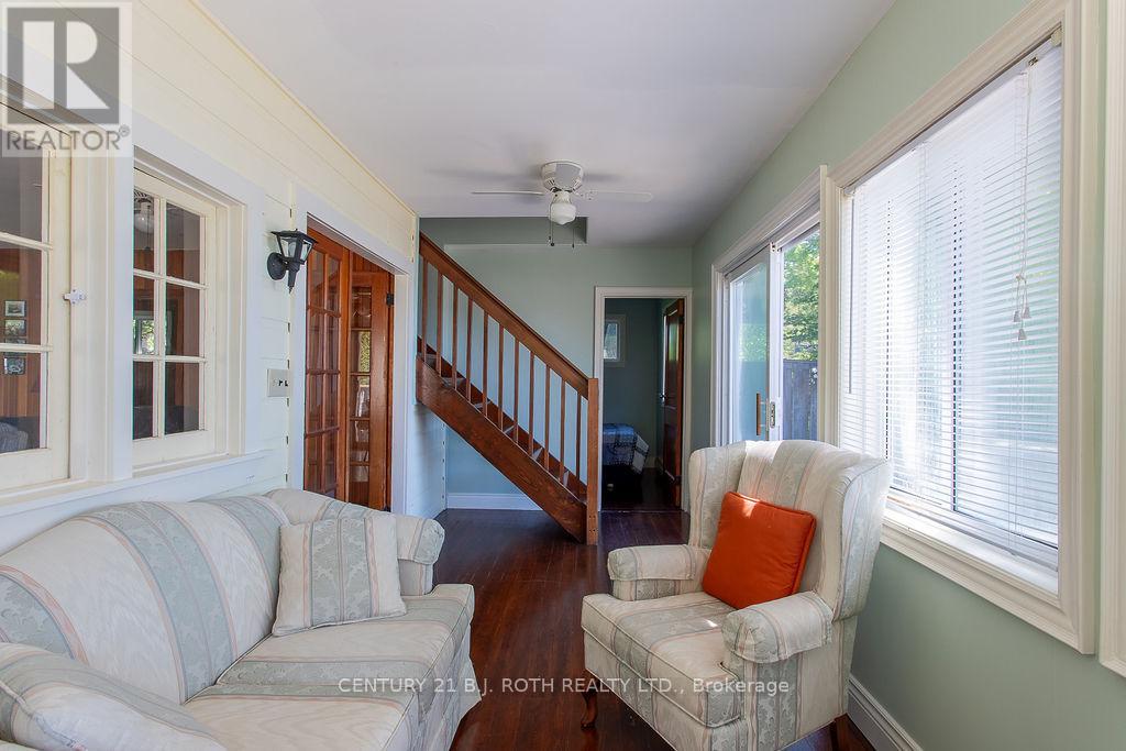 2389 CRYSTAL BEACH ROAD - 17
