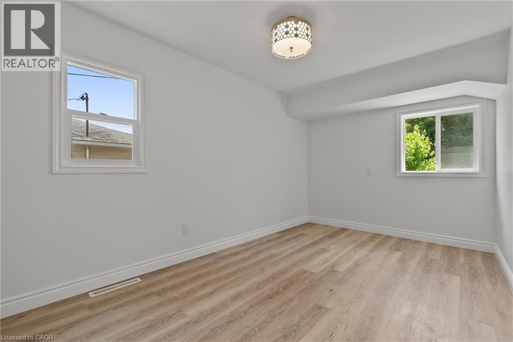 45 CATHERINE Street - 10