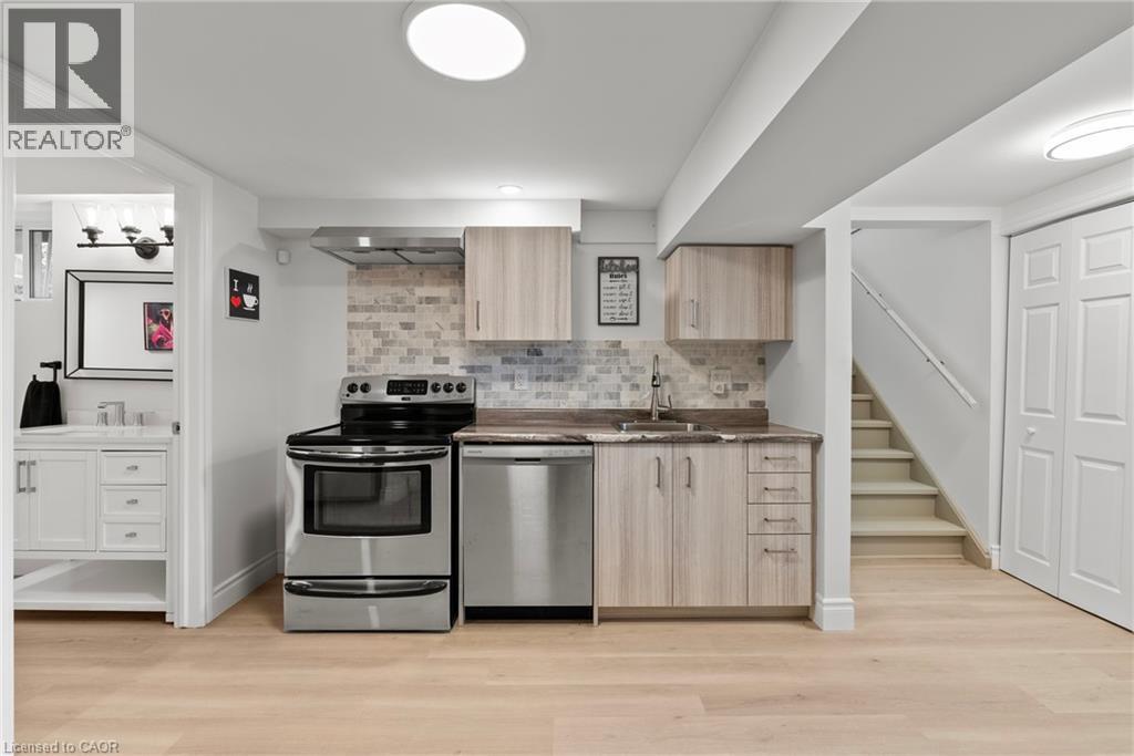 45 CATHERINE Street - 21