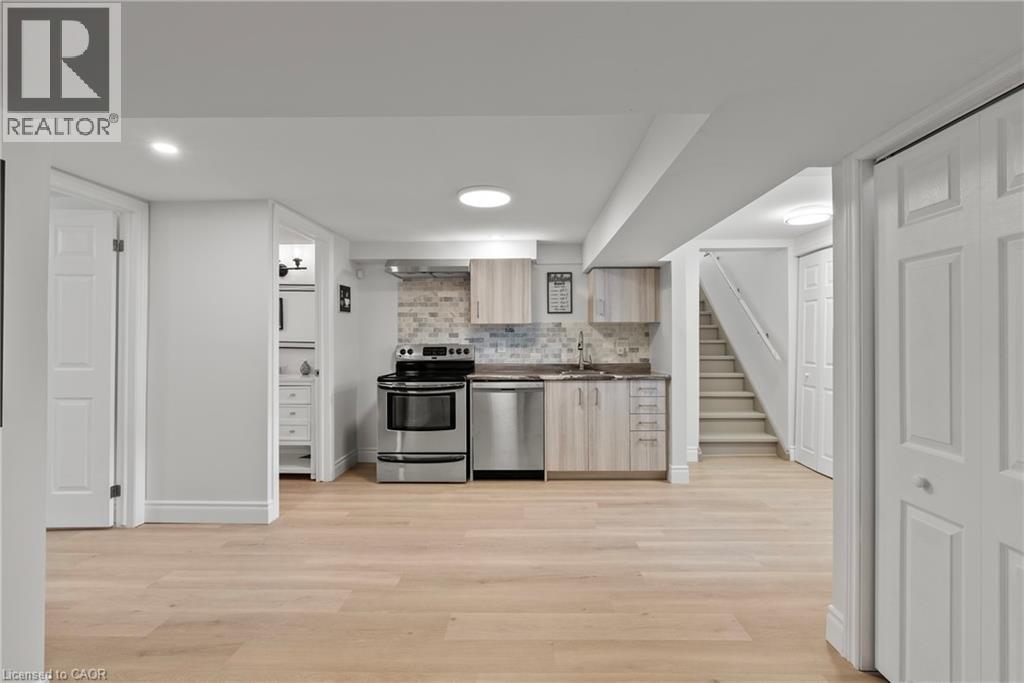 45 CATHERINE Street - 22